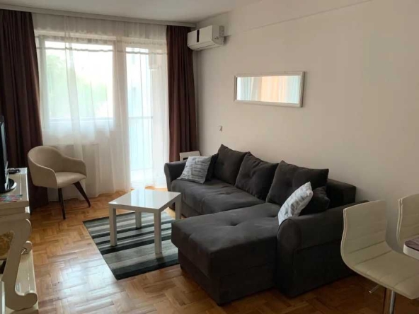 Дава се под наем Двустаен апартамент в Пловдив, Каменица 1 - 56 кв.м за 204 € - Снимка #1