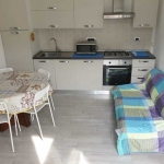 Дава се под наем Двустаен апартамент в Пловдив, Христо Смирненски - 68 кв.м за 270.3 € - Снимка #1