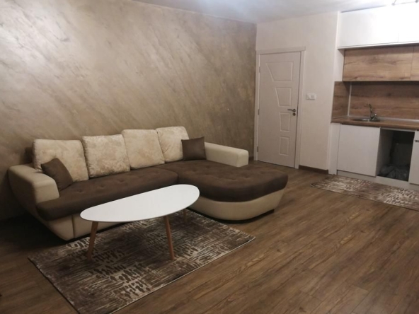 Дава се под наем Двустаен апартамент в Пловдив, Южен - 70 кв.м за 400 € - Снимка #1