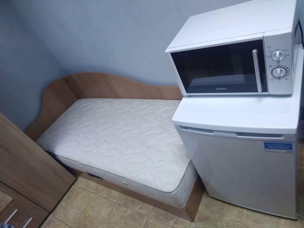 Дава се под наем Едностаен апартамент в Варна, Колхозен пазар - 16 кв.м за 200 € - Снимка #1