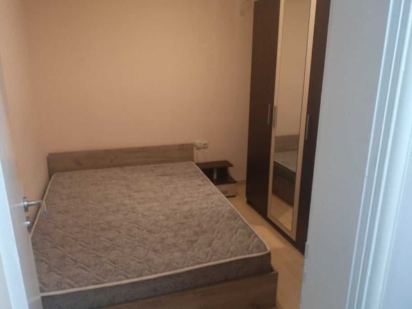 Дава се под наем Тристаен апартамент в Бургас, Меден рудник - зона А - 72 кв.м за 178.5 € - Снимка #1