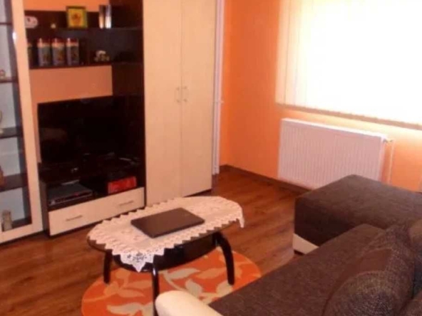 Дава се под наем Двустаен апартамент в Пловдив, Тракия - 65 кв.м за 255 € - Снимка #1