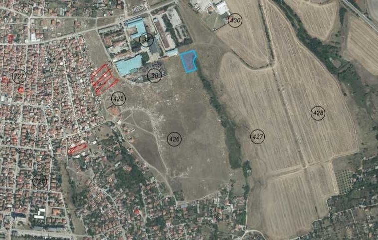 Земеделски имот в Хасково, Промишлена зона - Изток -  кв.м за 6 €/дка - Снимка #1