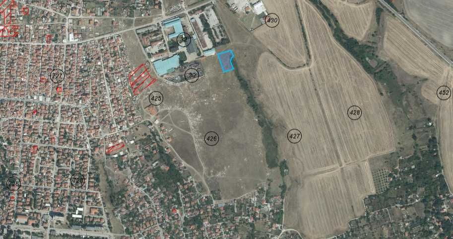 Земеделски имот в Хасково, Промишлена зона - Изток -  кв.м за 6 €/дка - Снимка #1