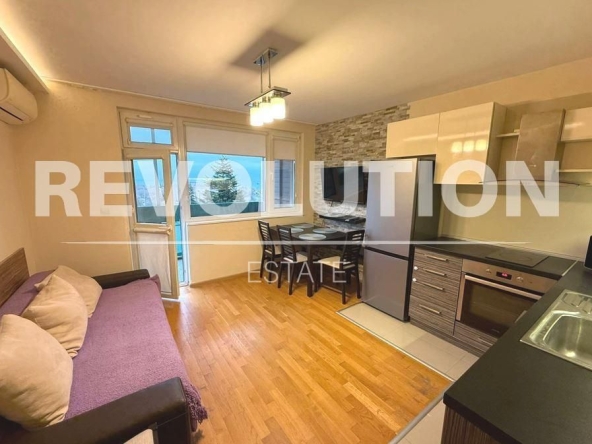 Дава се под наем Тристаен апартамент в Варна, Чайка - 95 кв.м за 668.1 € - Снимка #1