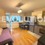 Дава се под наем Тристаен апартамент в Варна, Чайка - 95 кв.м за 698.19 € - Снимка #1