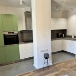 Дава се под наем Тристаен апартамент в Пловдив, Христо Смирненски - 100 кв.м за 850 € - Снимка #1