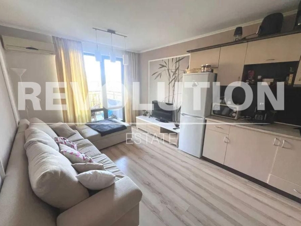 Дава се под наем Тристаен апартамент в к.к. Златни пясъци - 85 кв.м за 450 € - Снимка #1