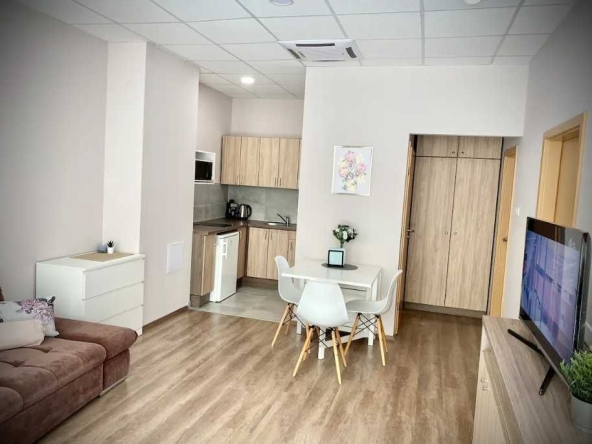 Дава се под наем Тристаен апартамент в Пловдив, Южен - 90 кв.м за 331.5 € - Снимка #1
