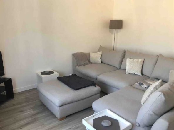 Дава се под наем Двустаен апартамент в Пловдив, Тракия - 64 кв.м за 265.2 € - Снимка #1