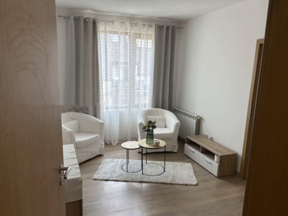 Дава се под наем Двустаен апартамент в София, Банишора - 50 кв.м за 475 € - Снимка #1