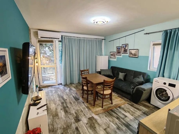 Дава се под наем Двустаен апартамент в Пловдив, Център - 55 кв.м за 400 € - Снимка #1