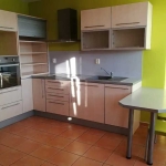 Дава се под наем Двустаен апартамент в Пловдив, Южен - 60 кв.м за 255 € - Снимка #1