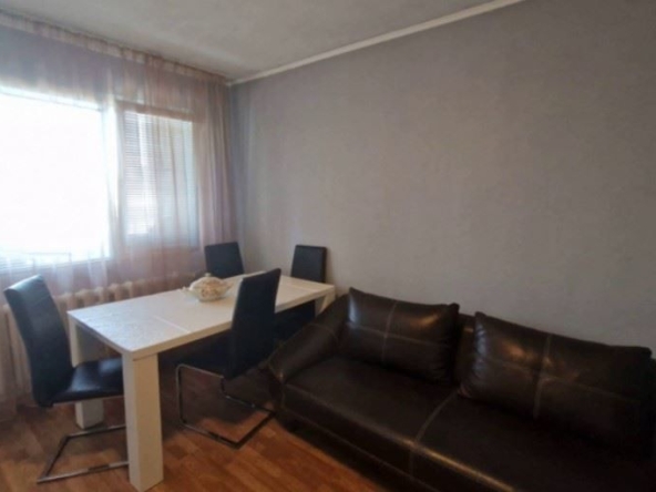 Дава се под наем Двустаен апартамент в София, Бъкстон - 55 кв.м за 648.21 € - Снимка #1