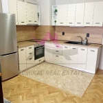 Дава се под наем Тристаен апартамент в Варна, Трошево - 75 кв.м за 598.23 € - Снимка #1