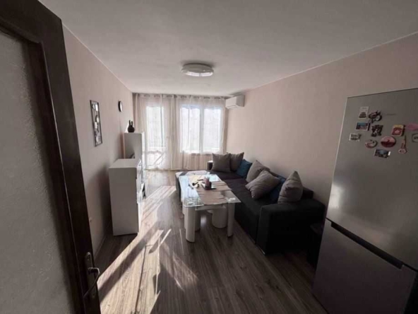 Дава се под наем Тристаен апартамент в София, Мусагеница - 80 кв.м за 796.62 € - Снимка #1