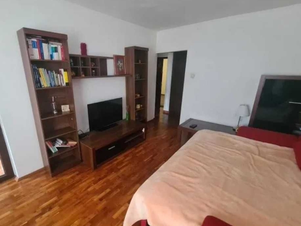 Дава се под наем Едностаен апартамент в Пловдив, Старият град - 40 кв.м за 198.9 € - Снимка #1