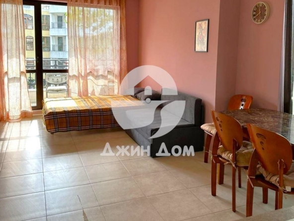 Двустаен апартамент в к.к. Слънчев бряг - 65 кв.м за 1108 €/кв.м - Снимка #1