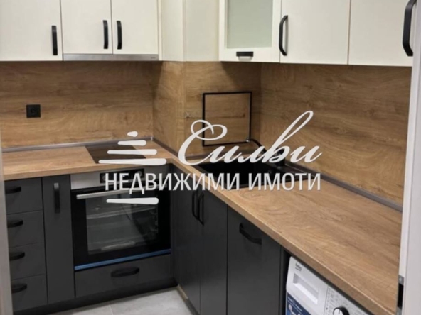 Тристаен апартамент в Шумен, Тракия - 78 кв.м за 752 €/кв.м - Снимка #1