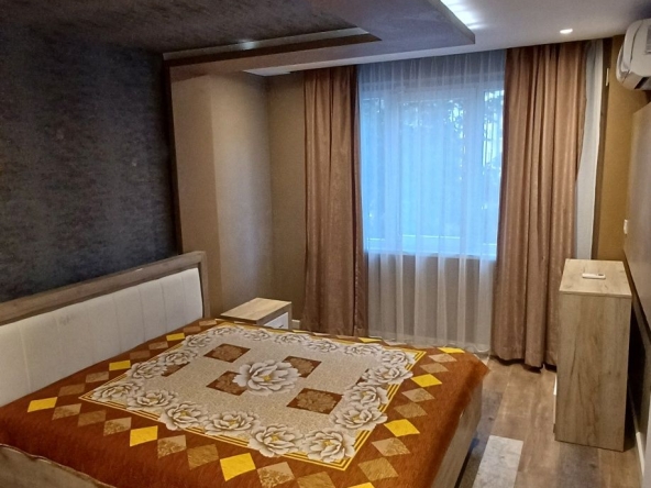 Тристаен апартамент в София, Люлин 4 - 84 кв.м за 2018 €/кв.м - Снимка #1