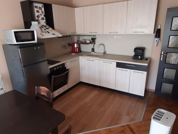 Дава се под наем Тристаен апартамент в Варна, Чайка - 70 кв.м за 510 € - Снимка #1