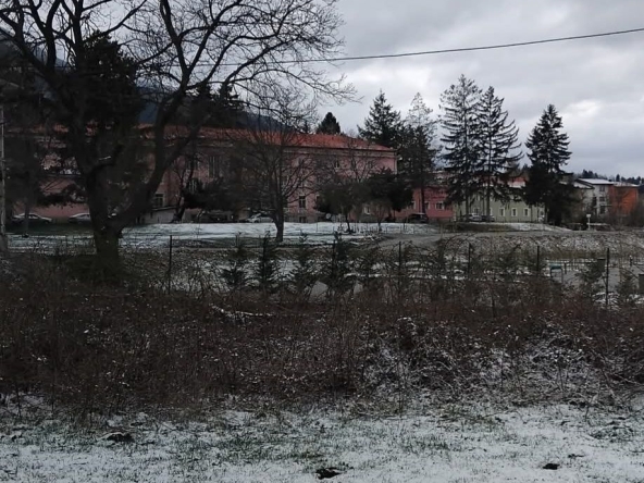 Парцел в Сапарева баня - 3700 кв.м за 27 €/кв.м - Снимка #1