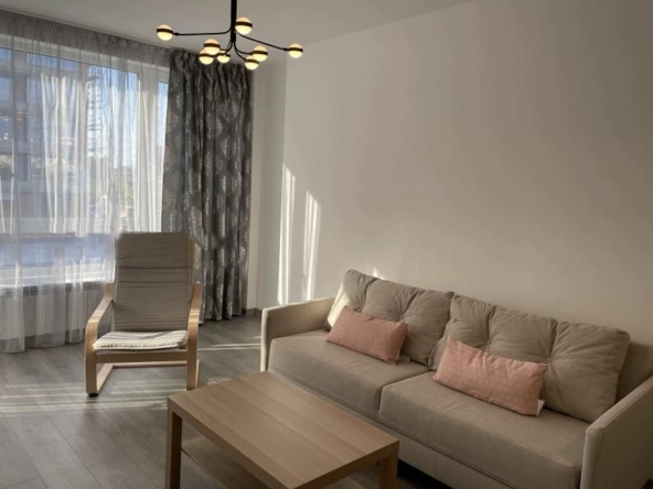 Дава се под наем Двустаен апартамент в София, Дружба 2 - 81 кв.м за 750 € - Снимка #1