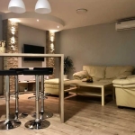 Дава се под наем Двустаен апартамент в Пловдив, Остромила - 65 кв.м за 250 € - Снимка #1