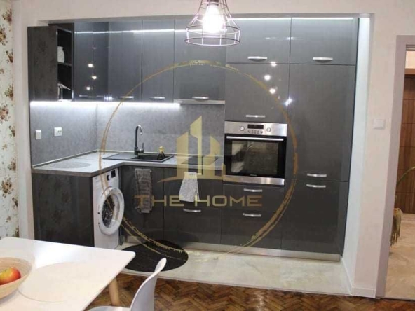 Дава се под наем Тристаен апартамент в Варна, Окръжна болница - 70 кв.м за 600 € - Снимка #1