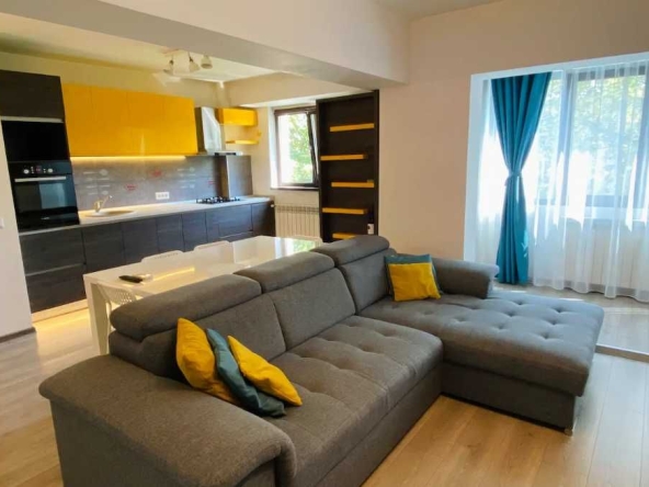 Дава се под наем Двустаен апартамент в Пловдив, Централна гара - 48 кв.м за 175 € - Снимка #1