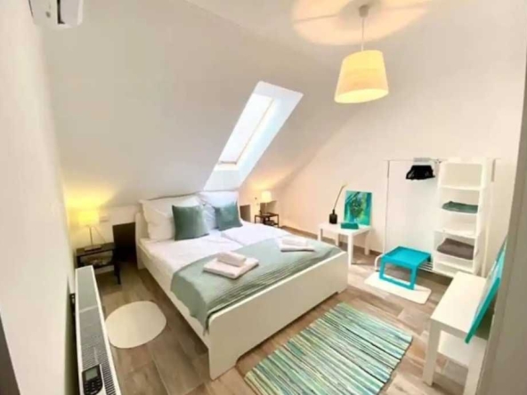 Дава се под наем Тристаен апартамент в Пловдив, Съдийски - 89 кв.м за 382.5 € - Снимка #1