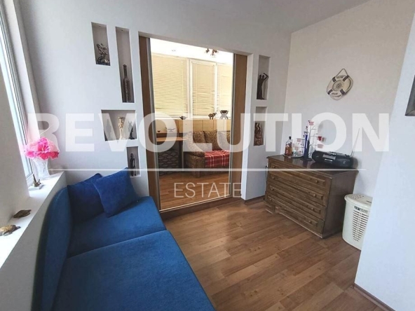 Дава се под наем Тристаен апартамент в Варна, Левски - 70 кв.м за 500 € - Снимка #1