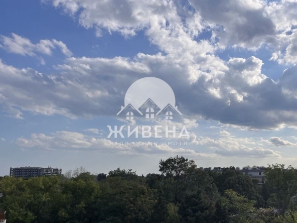 Двустаен апартамент в к.к. Св.Св. Константин и Елена - 77 кв.м за 1800 €/кв.м - Снимка #1