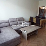 Дава се под наем Тристаен апартамент в Варна, Окръжна болница - 85 кв.м за 598.23 € - Снимка #1