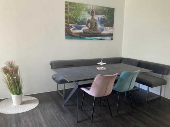 Дава се под наем Тристаен апартамент в Пловдив, Мараша - 100 кв.м за 275 € - Снимка #1