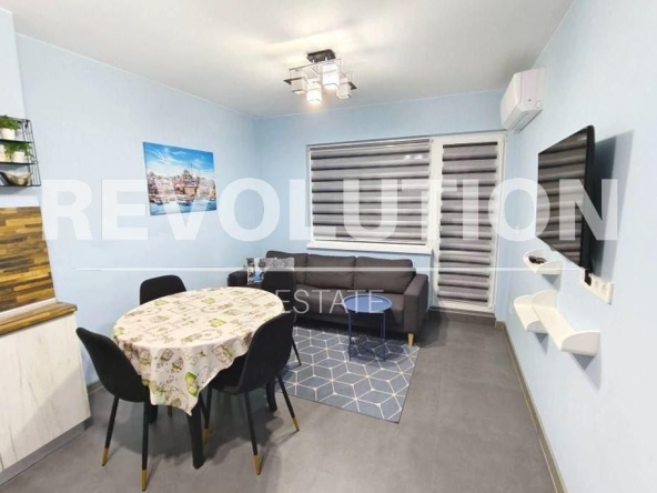 Дава се под наем Двустаен апартамент в Варна, Изгрев - 44 кв.м за 408.51 € - Снимка #1