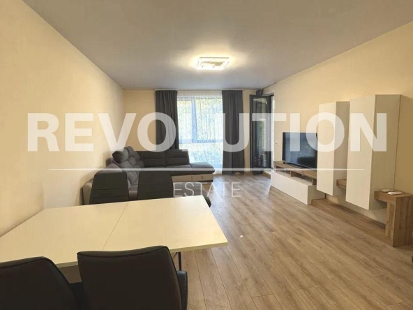 Дава се под наем Тристаен апартамент в Варна, Младост 1 - 95 кв.м за 750 € - Снимка #1