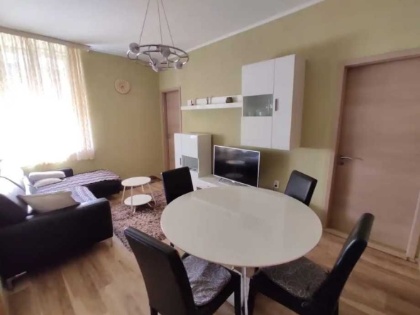 Дава се под наем Тристаен апартамент в Пловдив, Гагарин - 88 кв.м за 265.2 € - Снимка #1