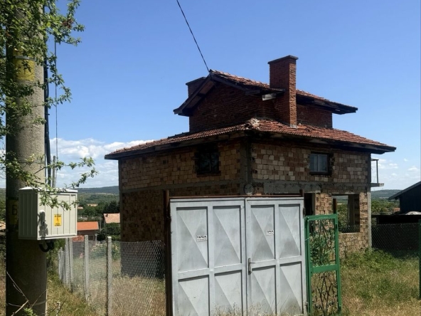 Къща в Пазарджик, Окръжна болница - 100 кв.м за 138 €/кв.м - Снимка #1