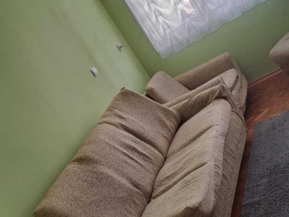 Дава се под наем Тристаен апартамент в Свиленград - 100 кв.м за 357 € - Снимка #1