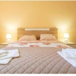 Дава се под наем Двустаен апартамент в София, Лозенец - 80 кв.м за 700 € - Снимка #1