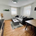 Дава се под наем Двустаен апартамент в Пловдив, Въстанически - 63 кв.м за 316.2 € - Снимка #1