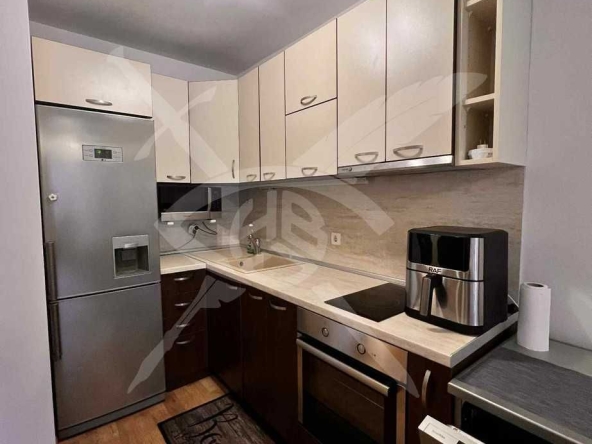 Дава се под наем Двустаен апартамент в Варна, Колхозен пазар - 70 кв.м за 598.23 € - Снимка #1