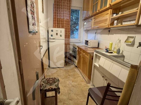 Дава се под наем Тристаен апартамент в Варна, Общината - 50 кв.м за 298.86 € - Снимка #1