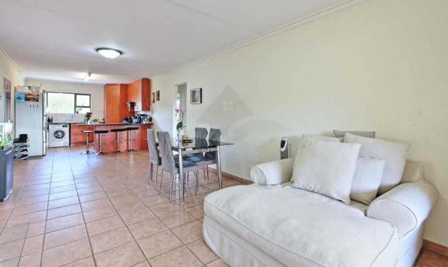 Дава се под наем  в Пловдив, Кършияка - 20 кв.м за 99.45 € - Снимка #1