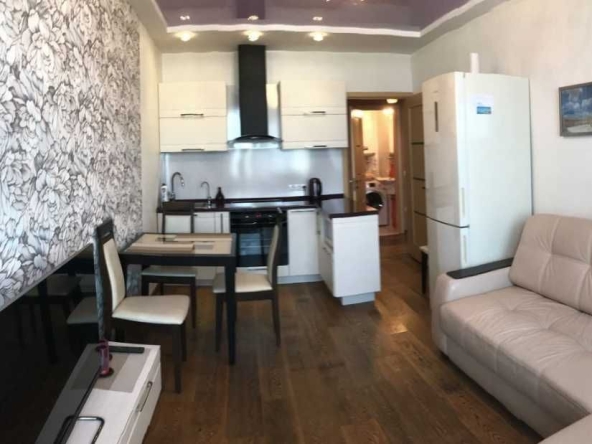 Дава се под наем Двустаен апартамент в Пловдив, Каменица 1 - 57 кв.м за 204 € - Снимка #1