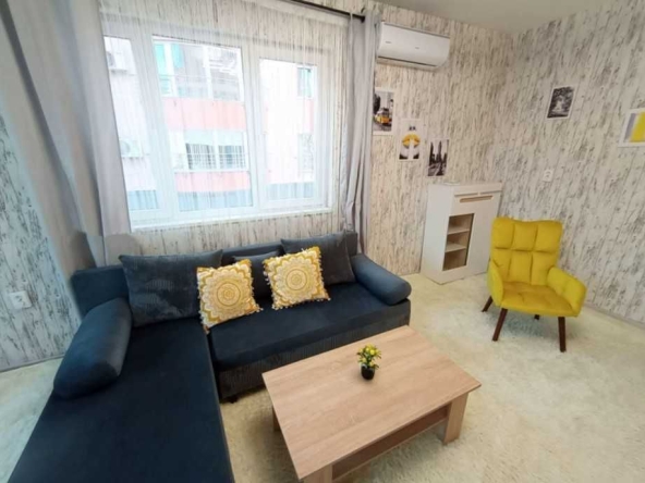 Дава се под наем Двустаен апартамент в София, Иван Вазов - 75 кв.м за 822.63 € - Снимка #1