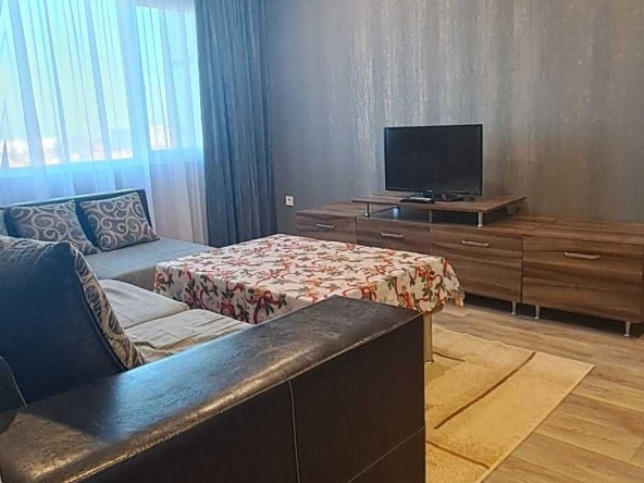 Дава се под наем Двустаен апартамент в Пазарджик, Промишлена зона - Изток - 62 кв.м за 298.86 € - Снимка #1