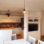 Дава се под наем Тристаен апартамент в Пловдив, Остромила - 96 кв.м за 385 € - Снимка #1