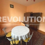 Дава се под наем Етаж от къща в Варна, Бриз - 60 кв.м за 498.27 € - Снимка #1